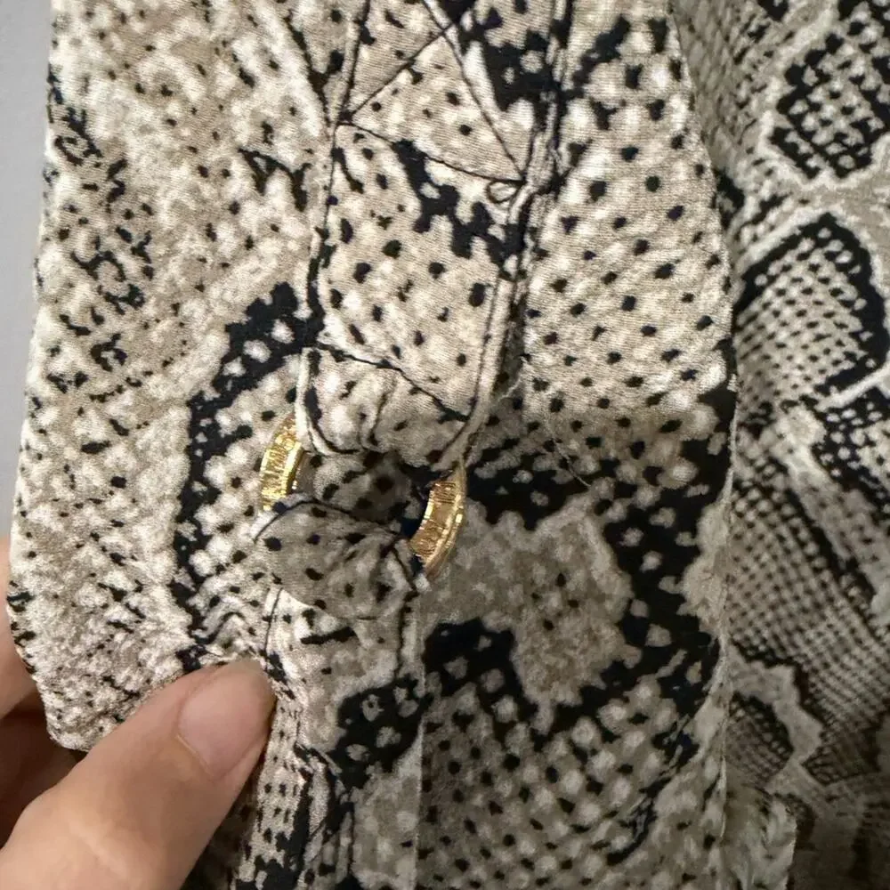 Michael Michael Kors Snakeskin V-Neck Roll-Tab Sleeve Blouse Size Medium